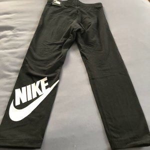 NIKE black leggings size XS NEW